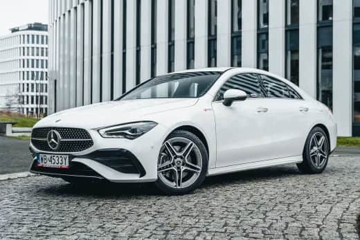 Ile kosztuje wynajem samochodu na miesiąc? Ceny, które zaskakują