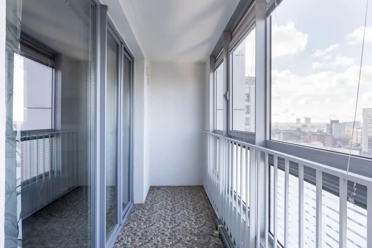 Jak zabudować balkon w bloku i uniknąć kosztownych błędów